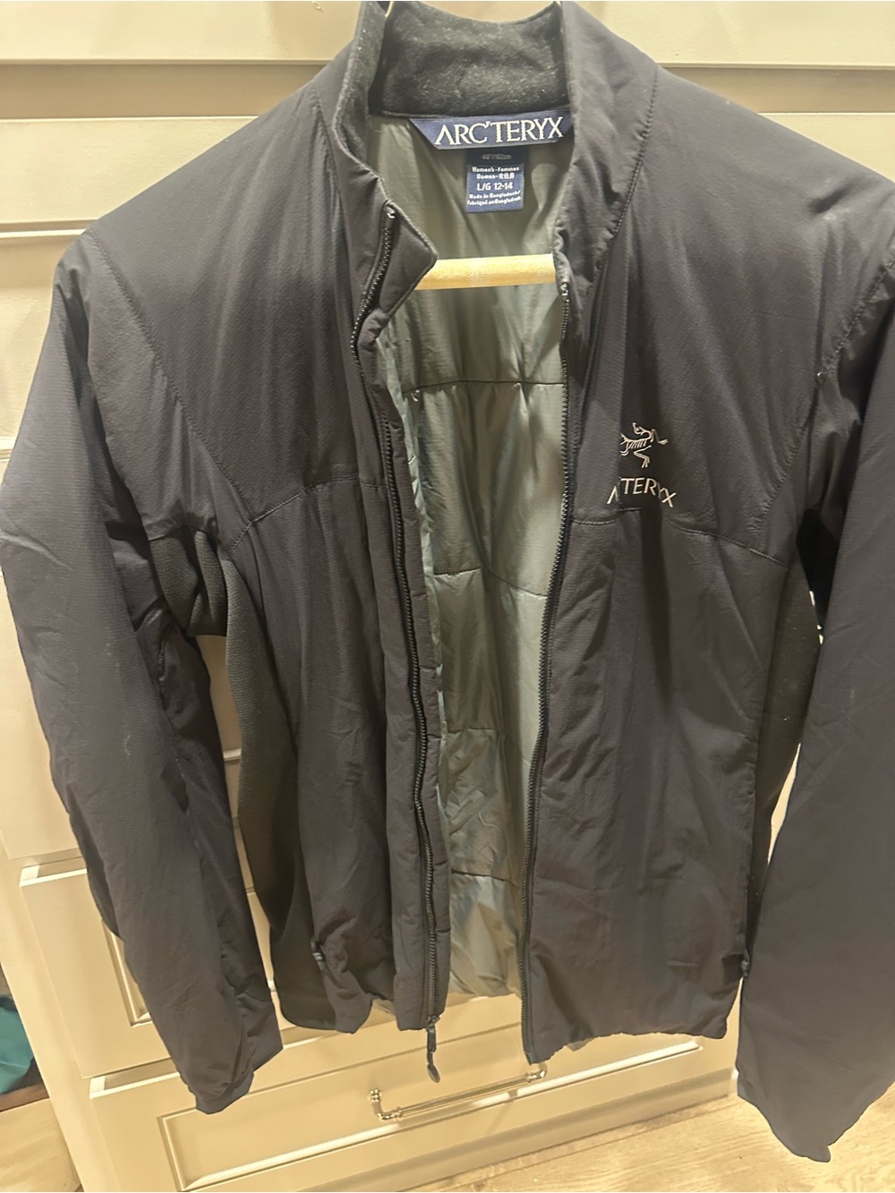 Arc'teryx Women's Black Lightweight Insulated Jacket
